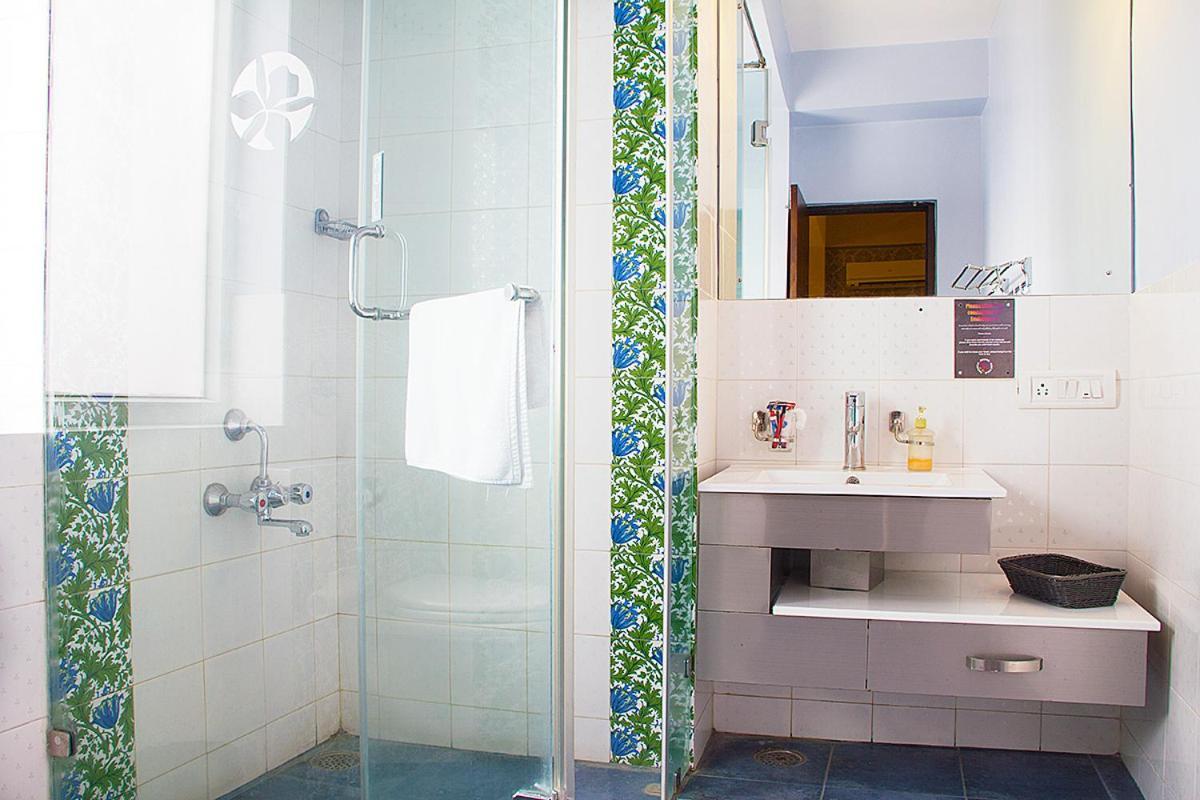 Orchid Suites - A Boutique Hotel Bangalore Off Residency Road Exteriör bild