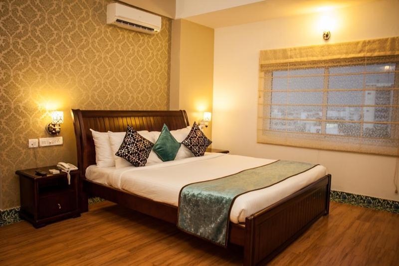 Orchid Suites - A Boutique Hotel Bangalore Off Residency Road Exteriör bild