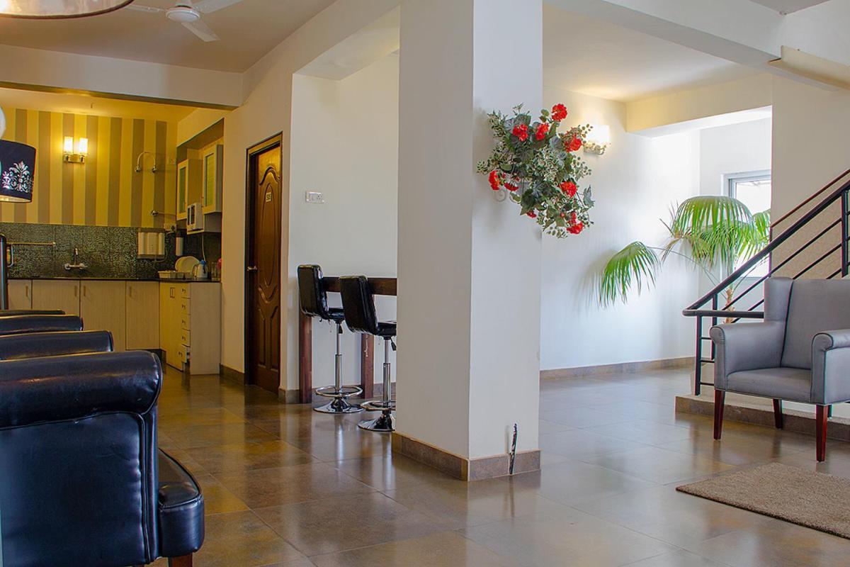 Orchid Suites - A Boutique Hotel Bangalore Off Residency Road Exteriör bild