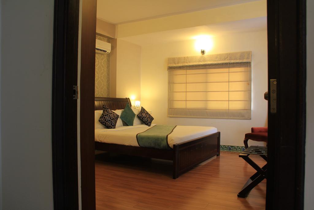 Orchid Suites - A Boutique Hotel Bangalore Off Residency Road Exteriör bild