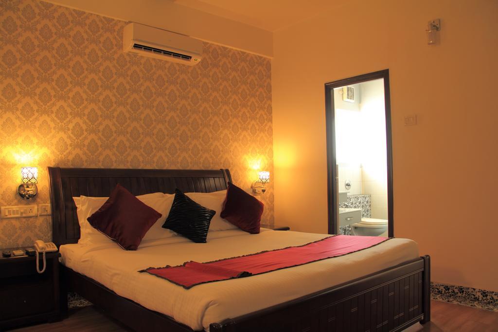 Orchid Suites - A Boutique Hotel Bangalore Off Residency Road Exteriör bild