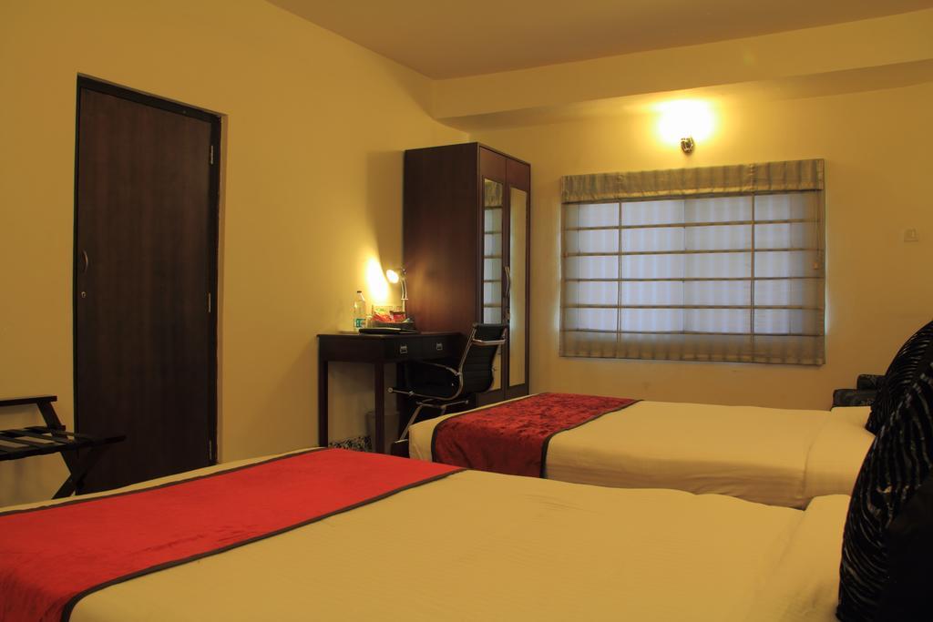 Orchid Suites - A Boutique Hotel Bangalore Off Residency Road Exteriör bild