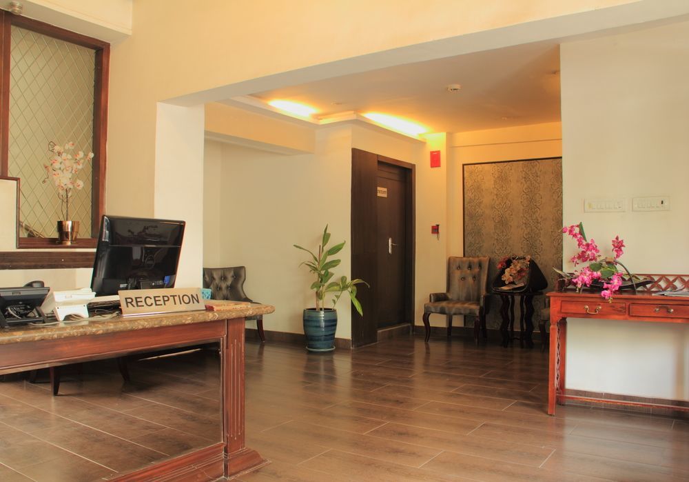 Orchid Suites - A Boutique Hotel Bangalore Off Residency Road Exteriör bild