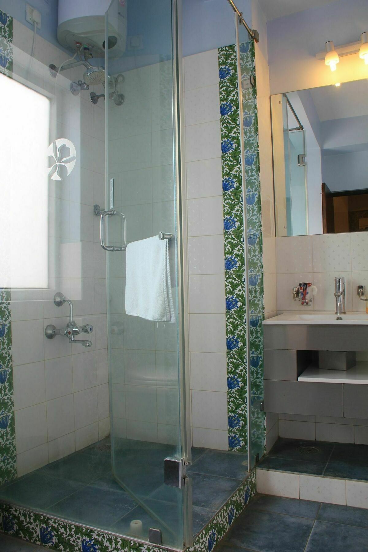 Orchid Suites - A Boutique Hotel Bangalore Off Residency Road Exteriör bild